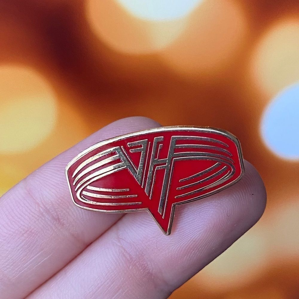Vanย HalenโEnamelโPin/โBrooch